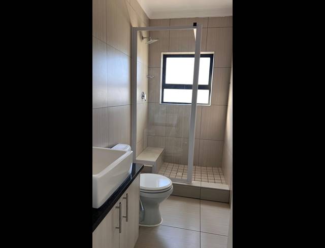 3 BEDROOM APARTMENT TO LET IN PARKLANDS